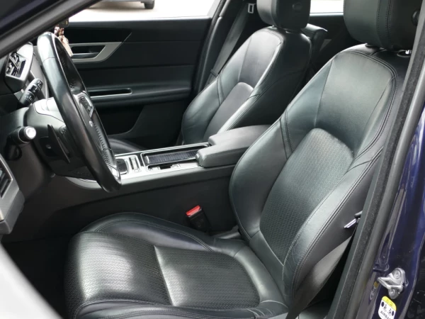 Jaguar XF Sportbrake 2.0 D Prestige Aut. 21