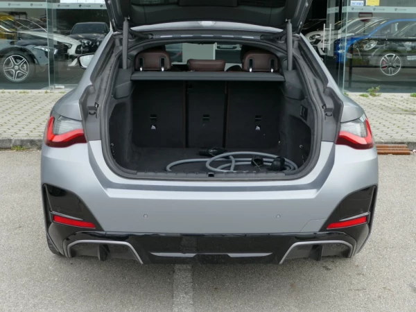 BMW i4 M50 10