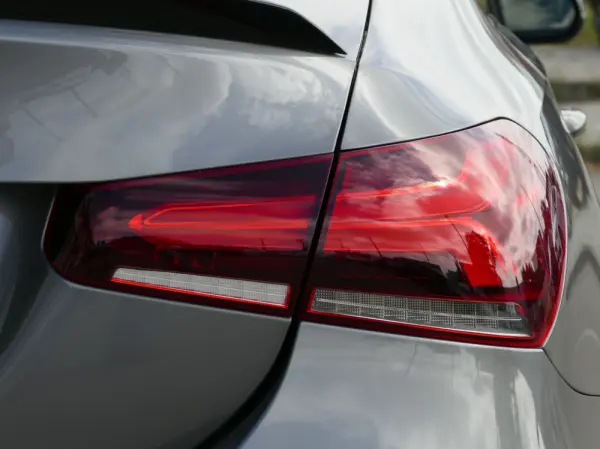 Mercedes-Benz A 180 Limousine d AMG Line Aut. 12