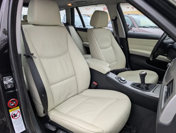 BMW 320 d Touring Exclusive 15
