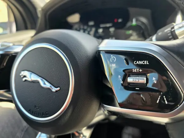 Jaguar I-Pace EV400 R-Dynamic SE AWD 29
