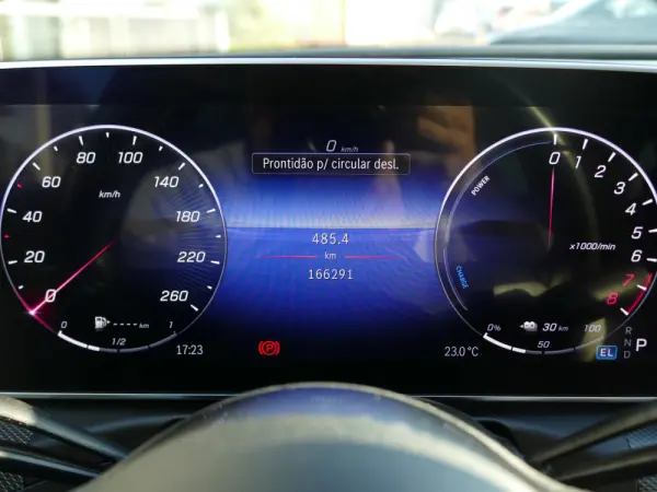 Mercedes-Benz C 300 e Avantgarde 21