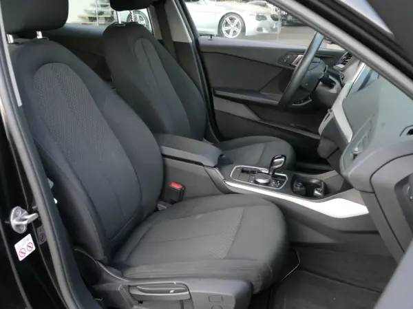 BMW 116 d Corporate Edition Auto 27