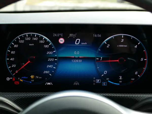 Mercedes-Benz A 180 Limousine d AMG Line Aut. 19