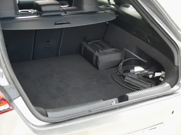 Mercedes-Benz CLA 250 e Shooting Brake AMG Line 11