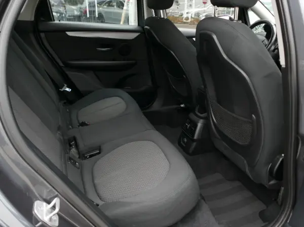 BMW 216 Active Tourer d Advantage Auto 31