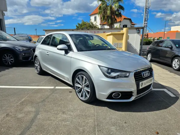 Audi A1 1.6 TDI S-line 7