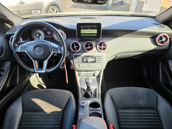Mercedes-Benz A 200 CDI BE AMG Sport 17