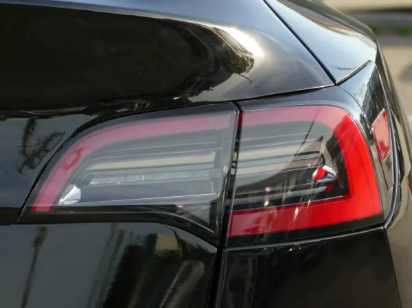 Tesla Model Y Standard 11