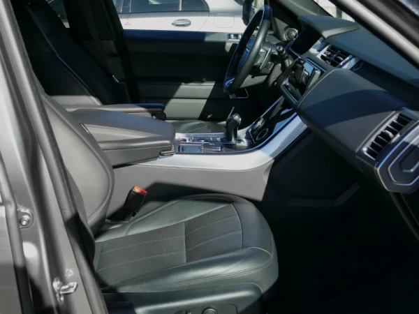 Land Rover Range Rover Sport 2.0 Si4 PHEV HSE Dynamic Stealth 16