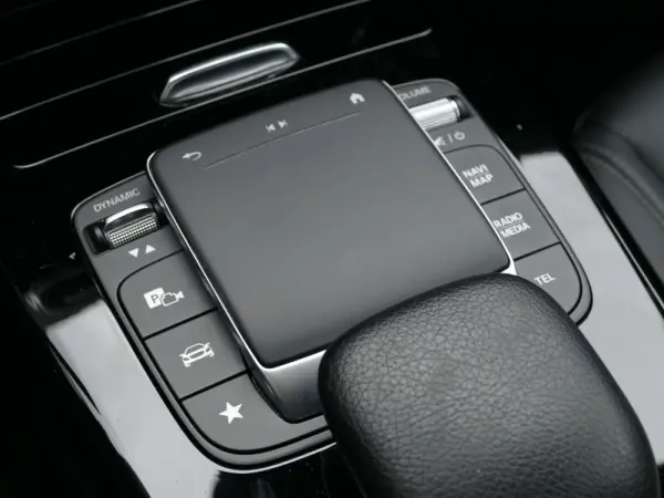 Mercedes-Benz A 250 e Style Plus 19