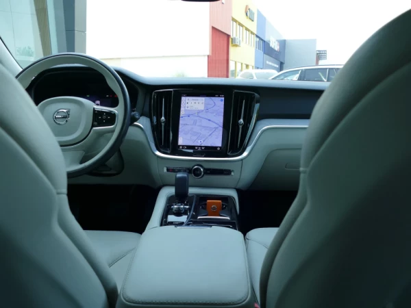 Volvo V60 2.0 T6 AWD TE Core 35