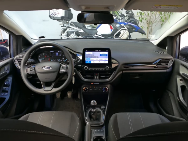 Ford Fiesta 1.0 EcoBoost Connected 10