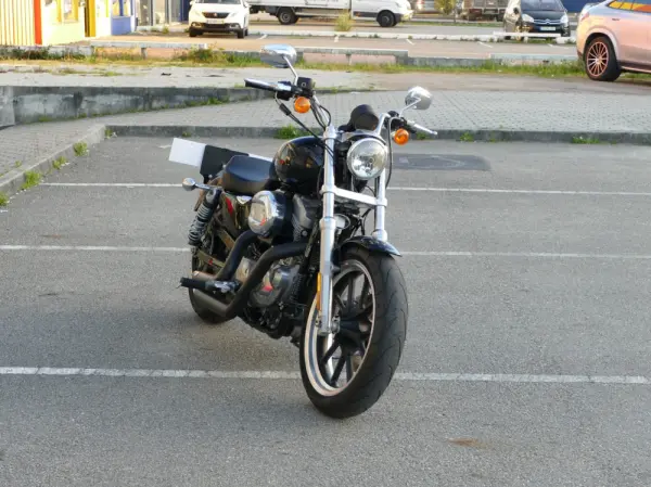 Harley-Davidson 883 L SUPERLOW 3