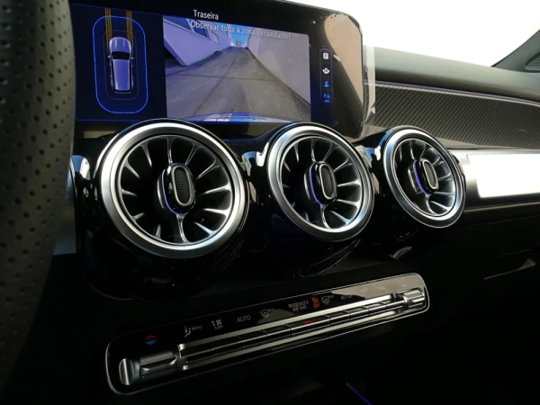 Mercedes-Benz GLB 180 d AMG Line 19
