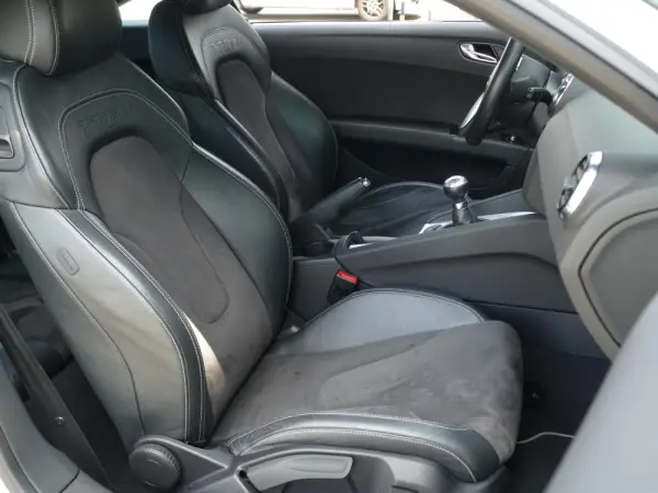 Audi TT RS Coupé Plus 2.5 TFSi quattro 33