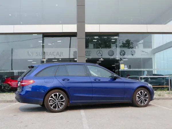 Mercedes-Benz C 300 h Avantgarde+ 16