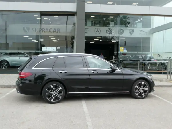 Mercedes-Benz C 300 de Avantgarde 41