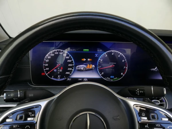 Mercedes-Benz E 200 Aut. 25