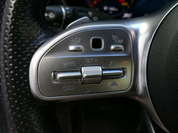 Mercedes-Benz C 300 de T 9G-TRONIC AMG Line 27