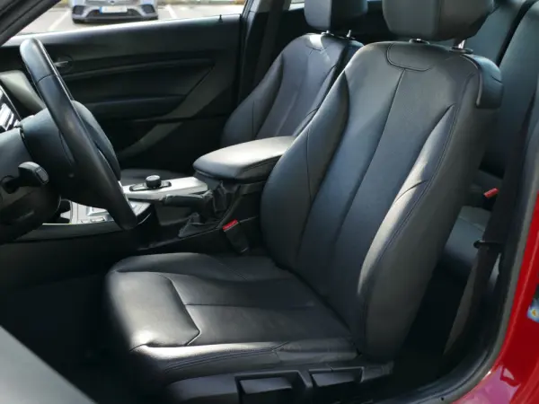 BMW 220 d Coupe Advantage Auto 26