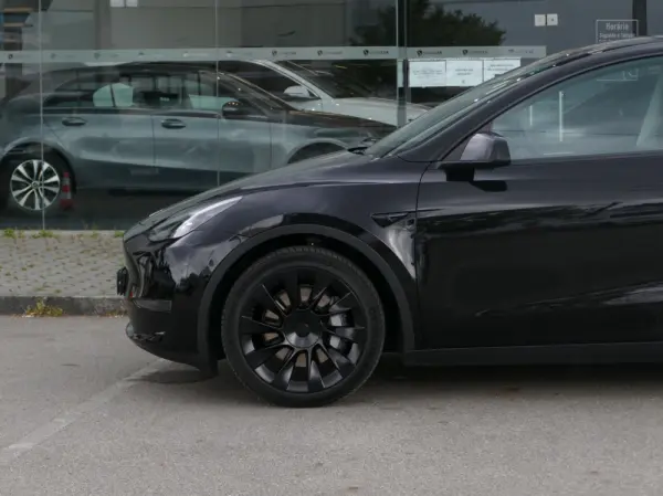 Tesla Model Y Long Range Tração Integral 15