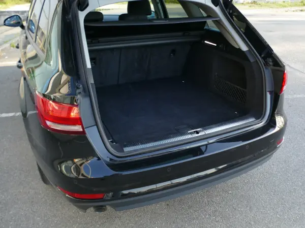 Audi A4 Avant 2.0 TDI 12