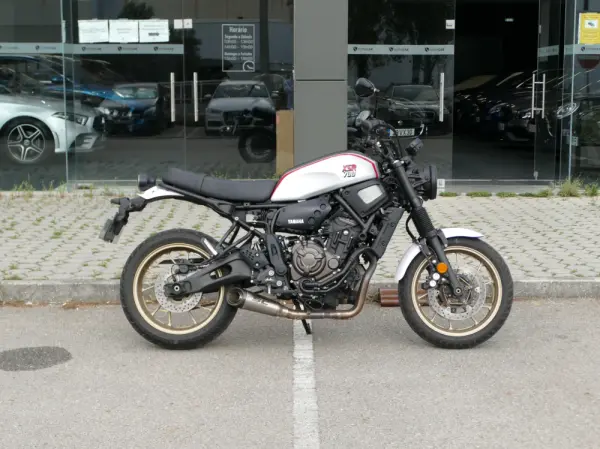 Yamaha XSR 700 Tribute 6