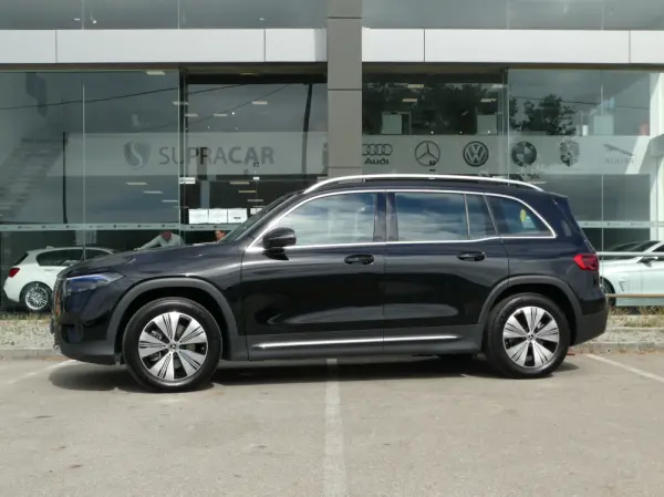 Mercedes-Benz EQB 300 4Matic Progressive 19