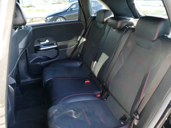 Mercedes-Benz B 250 e AMG Line 29
