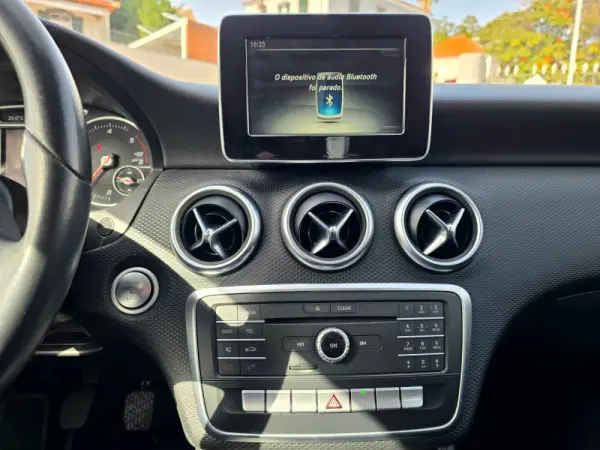 Mercedes-Benz A 180 d Urban 21