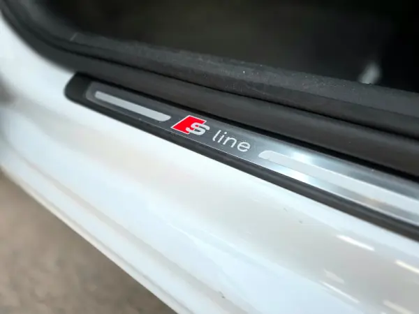 Audi A1 Sportback 2.0 TDi S-line 24