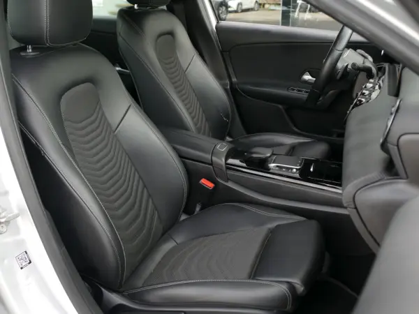 Mercedes-Benz A 250 Limousine e Style Plus 25