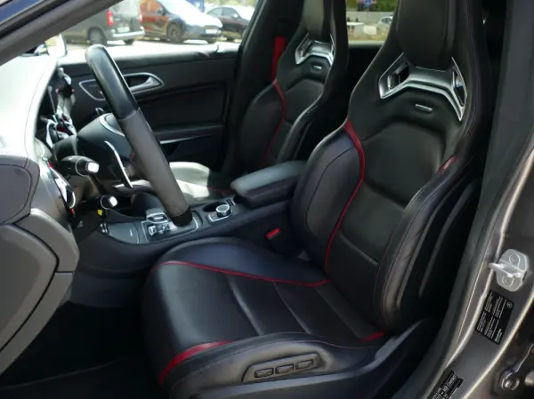 Mercedes-Benz CLA 45 AMG Shooting Brake 4-Matic 30