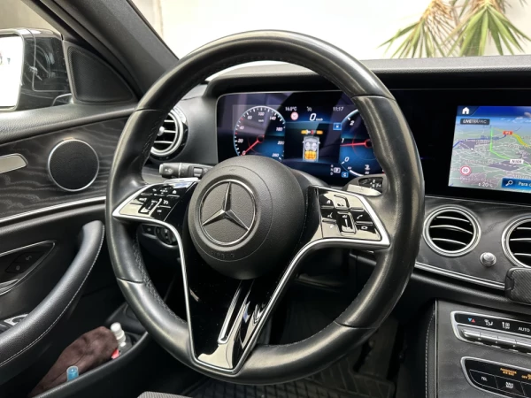 Mercedes-Benz E 220 d Avantgarde 14