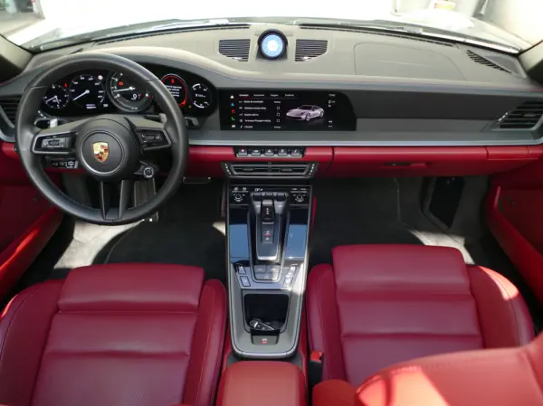 Porsche 911 (992) Carrera S PDK 44