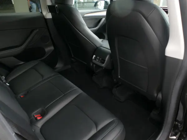 Tesla Model Y Long Range Tração Integral 31