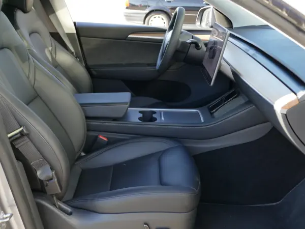 Tesla Model Y Performance Tração Integral 28