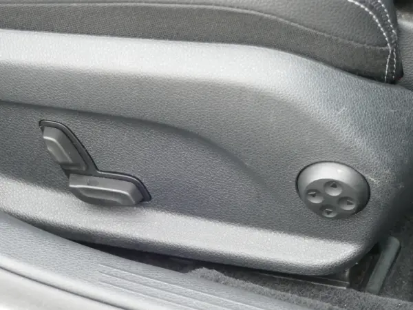 Mercedes-Benz C 220 d AMG Line 32