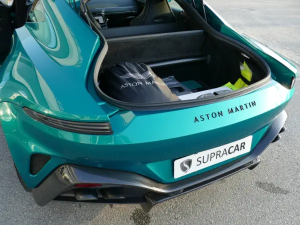 Aston Martin Vantage Coupe V8 22