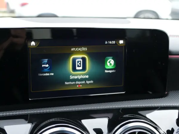 Mercedes-Benz CLA 250 e AMG Line 19