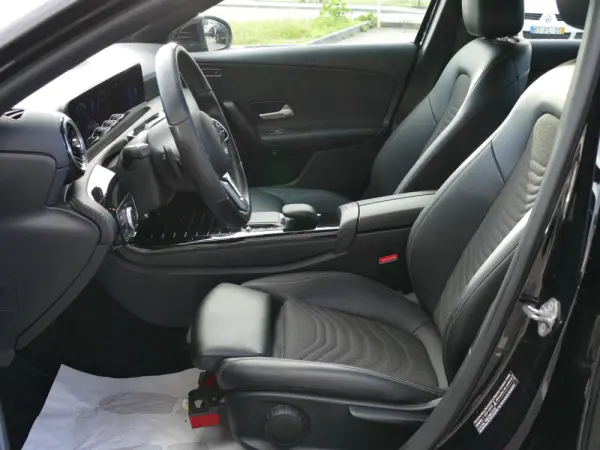 Mercedes-Benz A 250 e Style Plus 28