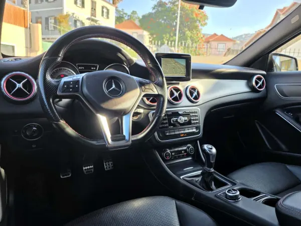 Mercedes-Benz GLA 200 CDi AMG Line 8