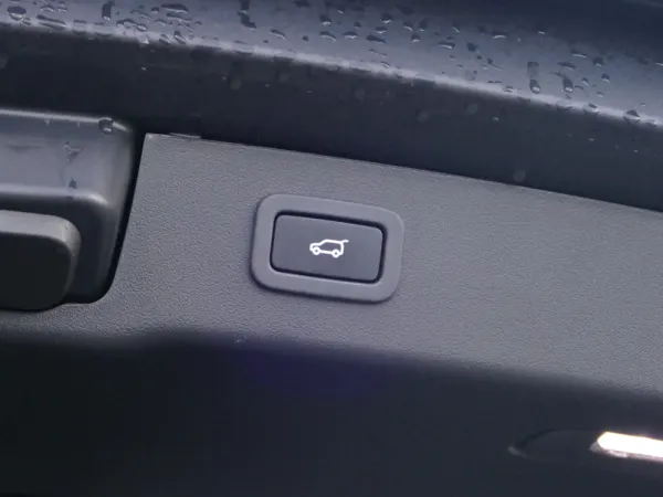 Jaguar XF Sportbrake 2.0 D R-Sport Aut. 11