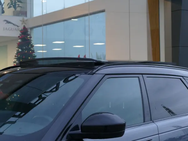 Land Rover Range Rover Velar 2.0 P400e AWD Dynamic SE 10