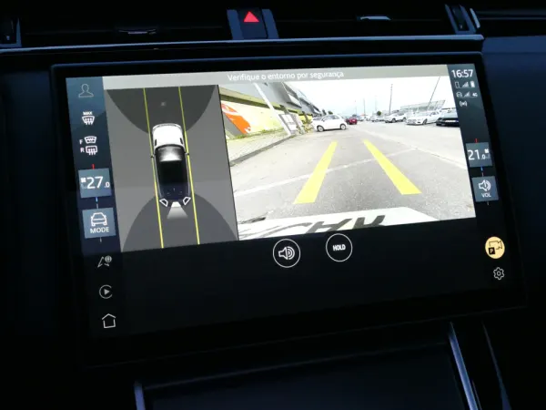 Land Rover Range Rover Velar 2.0 P400e AWD Dynamic SE 23