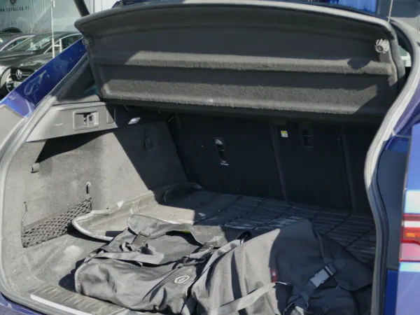 Jaguar F-Pace 2.0 P400e AWD R-Dynamic S 34