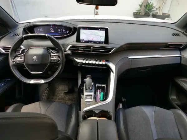 Peugeot 3008 1.5 BlueHDi GT Line EAT8 32