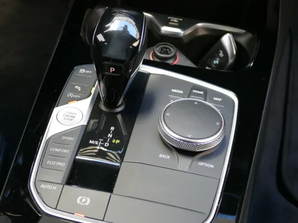 BMW 116 d Pack M Shadow Auto 31