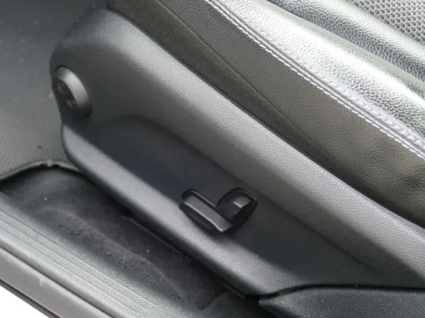 Mercedes-Benz C 200 d Avantgarde 26